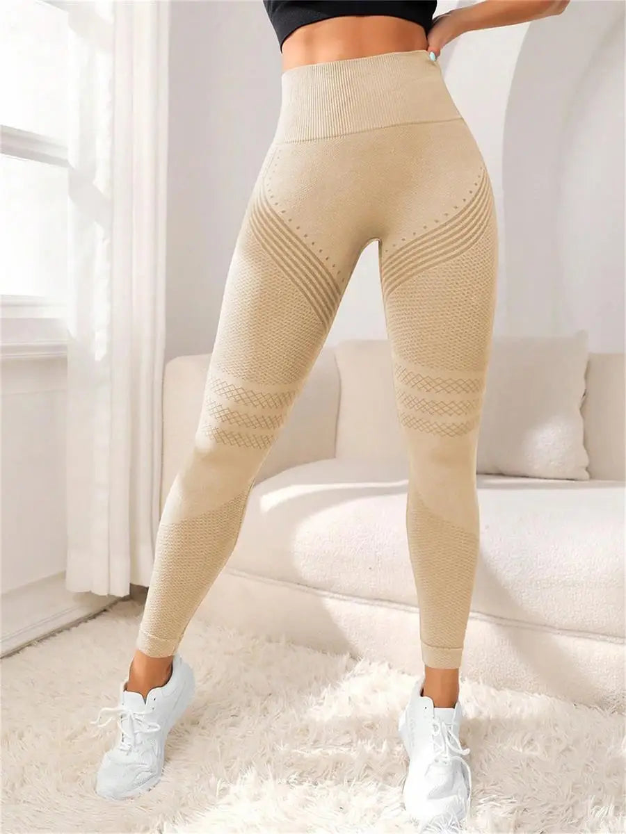 Seamless high-waisted hip-lifting yoga pants