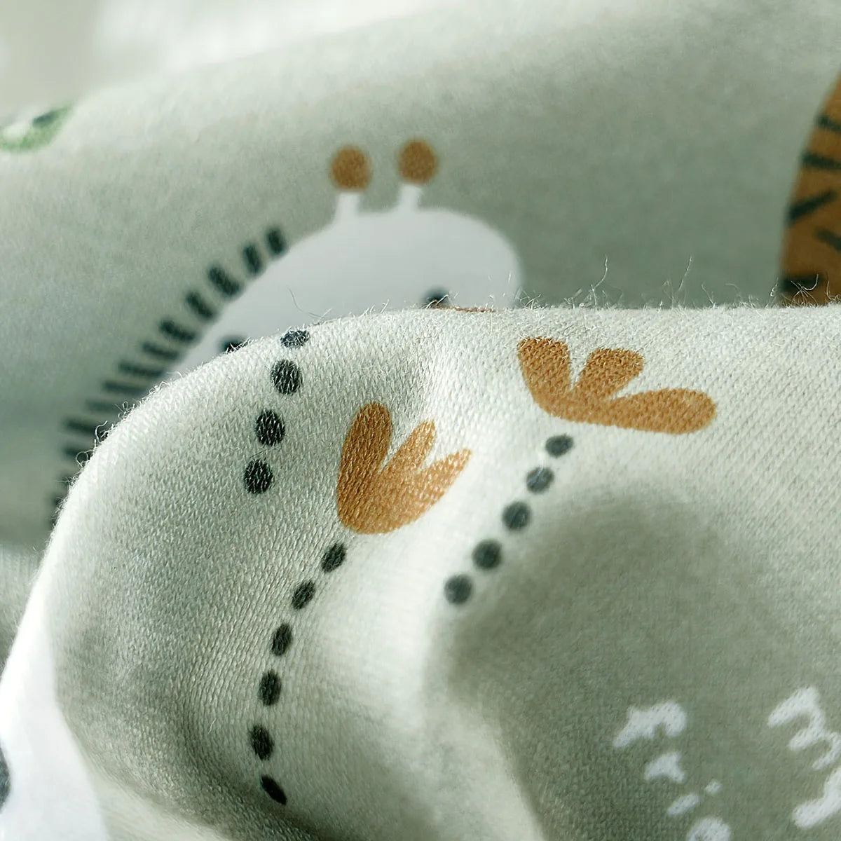 IURNXB Adorable Infant Zoo Animal Print