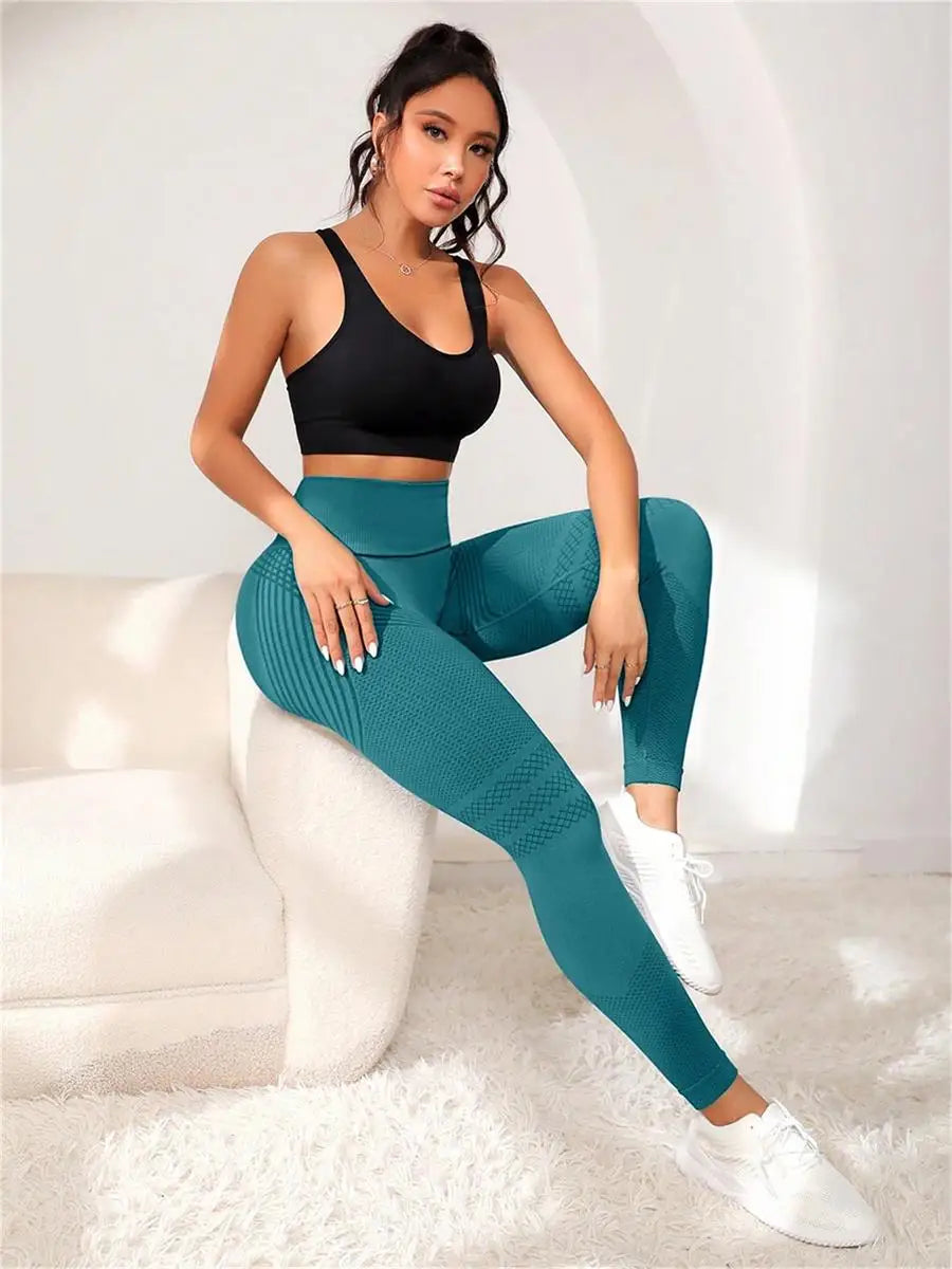 Seamless high-waisted hip-lifting yoga pants