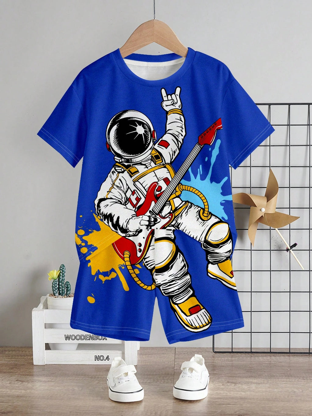 Summer fashion hot little boy summer cute cartoon digital print short-sleeved T-shirt and shorts, hot round neck suit